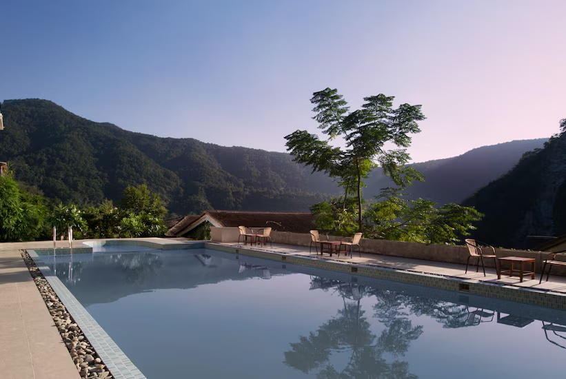 Sterling Riverview Jim Corbett photo 6